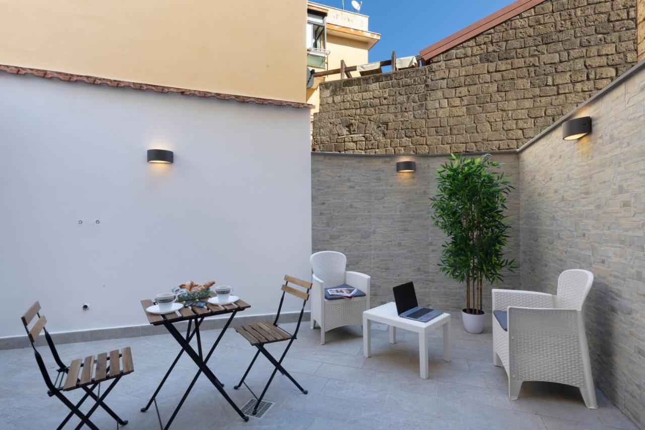 Casa Lucky Central Apartment Piano di Sorrento Luaran gambar